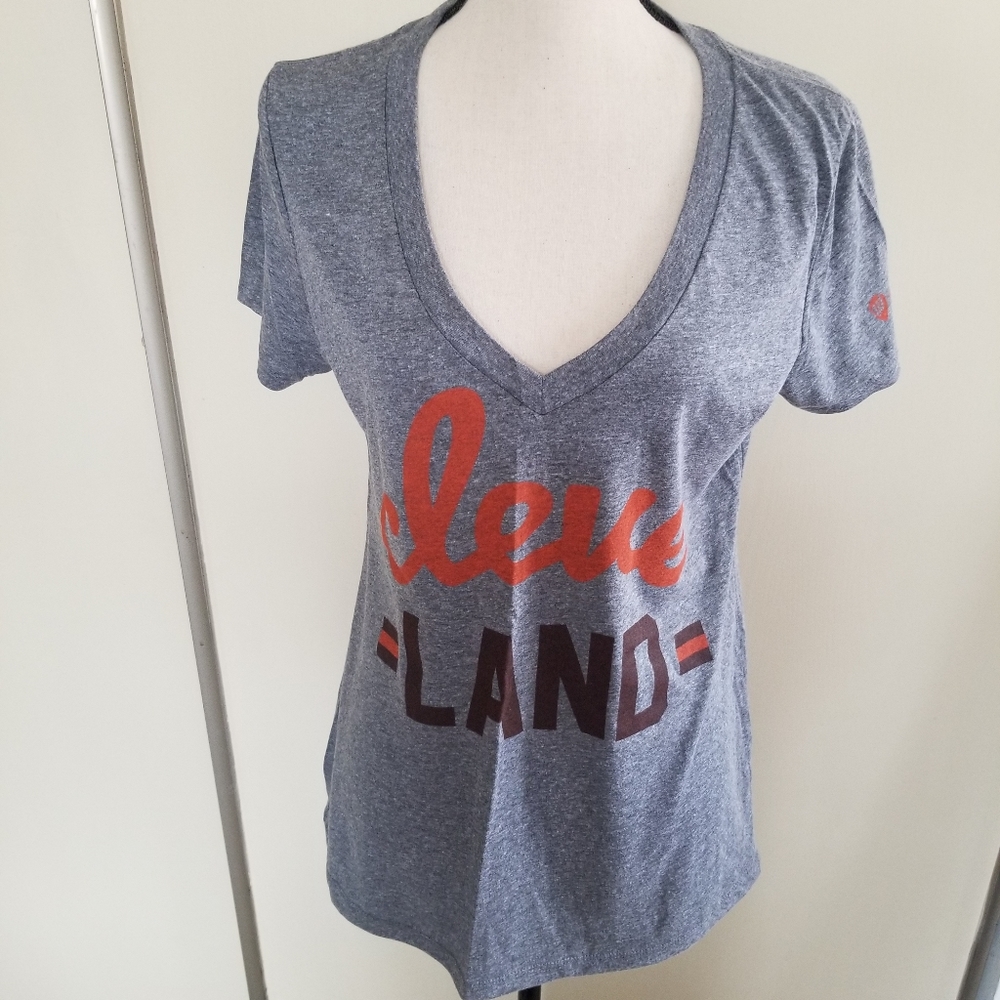 NWOT Womens Slim Fit Cleveland Browns Tshirt